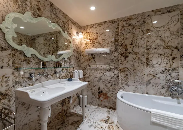 Otel Demeure Loredana 5*