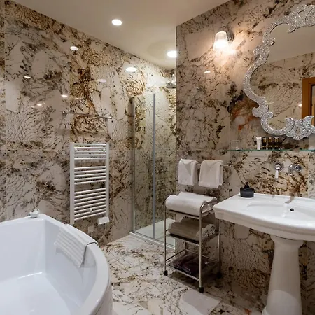 Demeure Loredana Hotel 5*